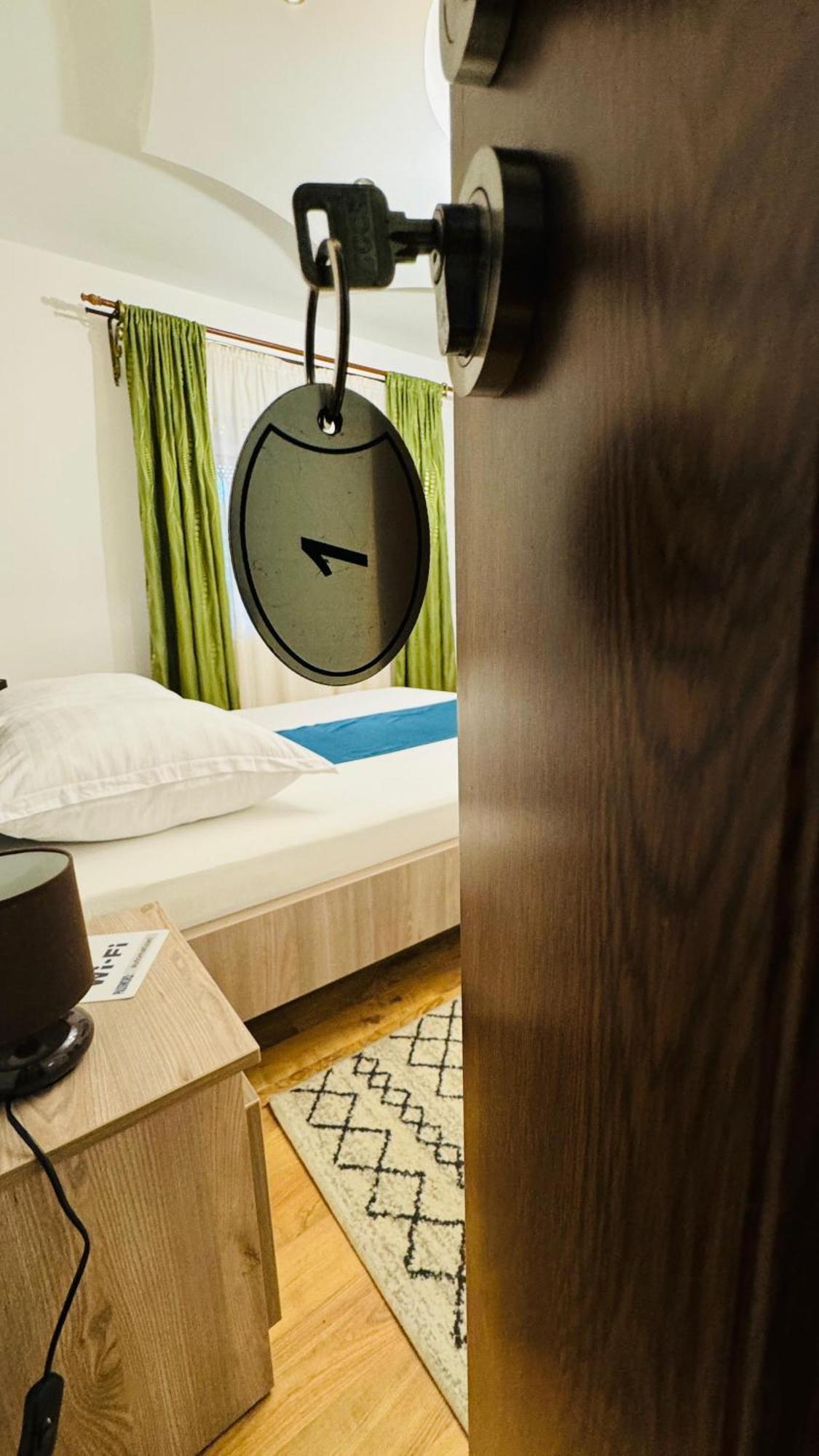 La Mosu-N Retezat Guest House Nucsoara  Eksteriør bilde